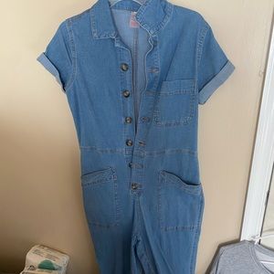 Ladies Jean Jump Suit very comfortable.  Never worn